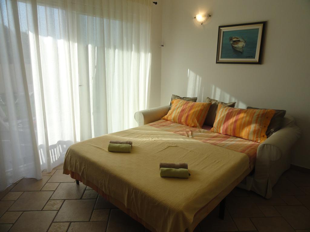 Apartment Lorenzo Pomer Εξωτερικό φωτογραφία