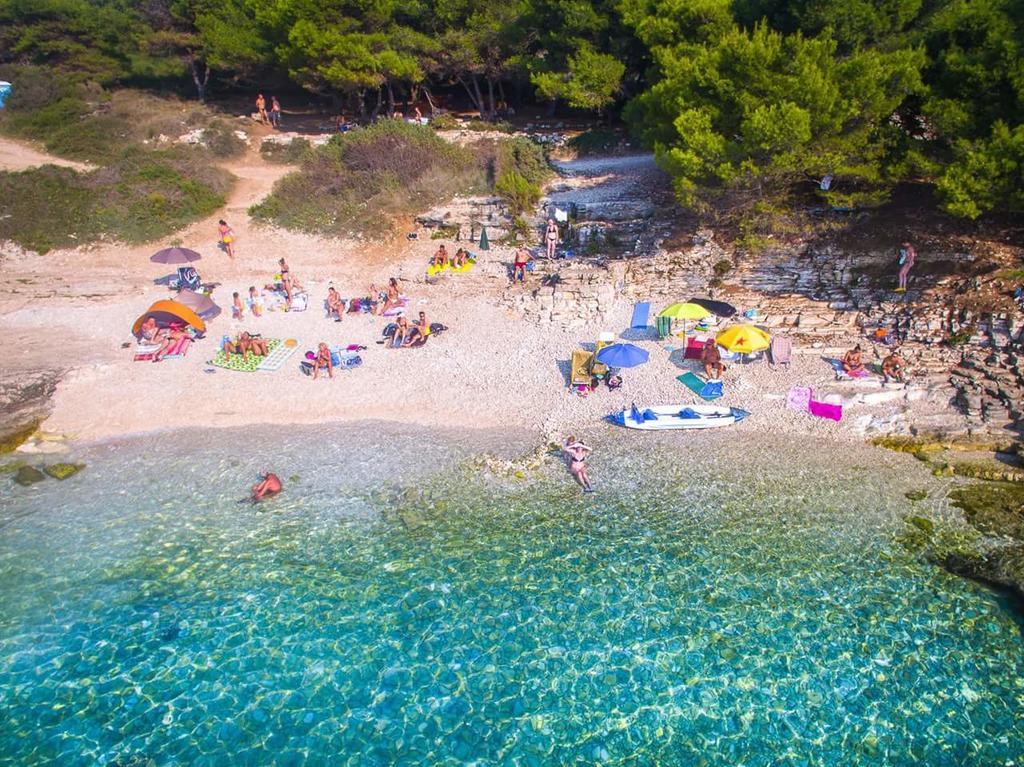 Apartment Lorenzo Pomer Εξωτερικό φωτογραφία