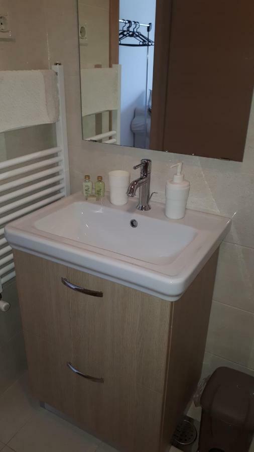 Apartment Lorenzo Pomer Εξωτερικό φωτογραφία