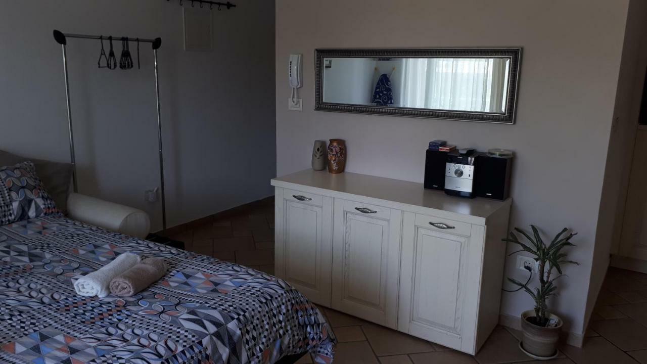 Apartment Lorenzo Pomer Εξωτερικό φωτογραφία